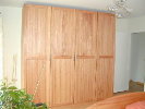 Kleiderschrank in Buche